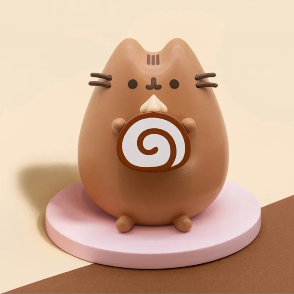 NWT Pusheen Pink and Brown Chocolate Vinyl Figure